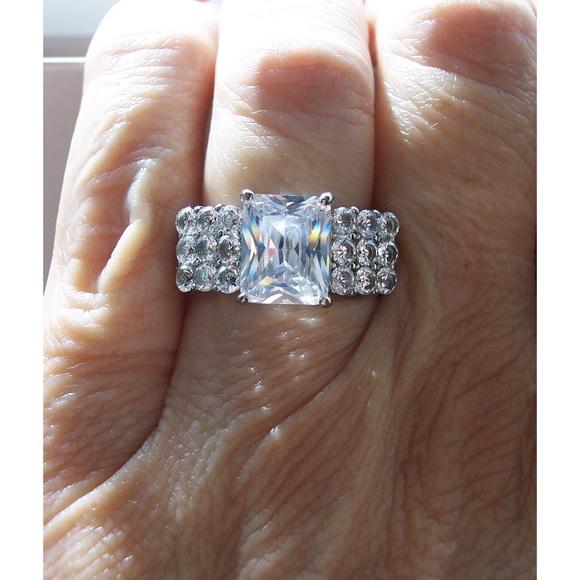 STAINLESS STEEL AAA Grade Cubic Zirconia Ring NWT - Picture 5 of 11